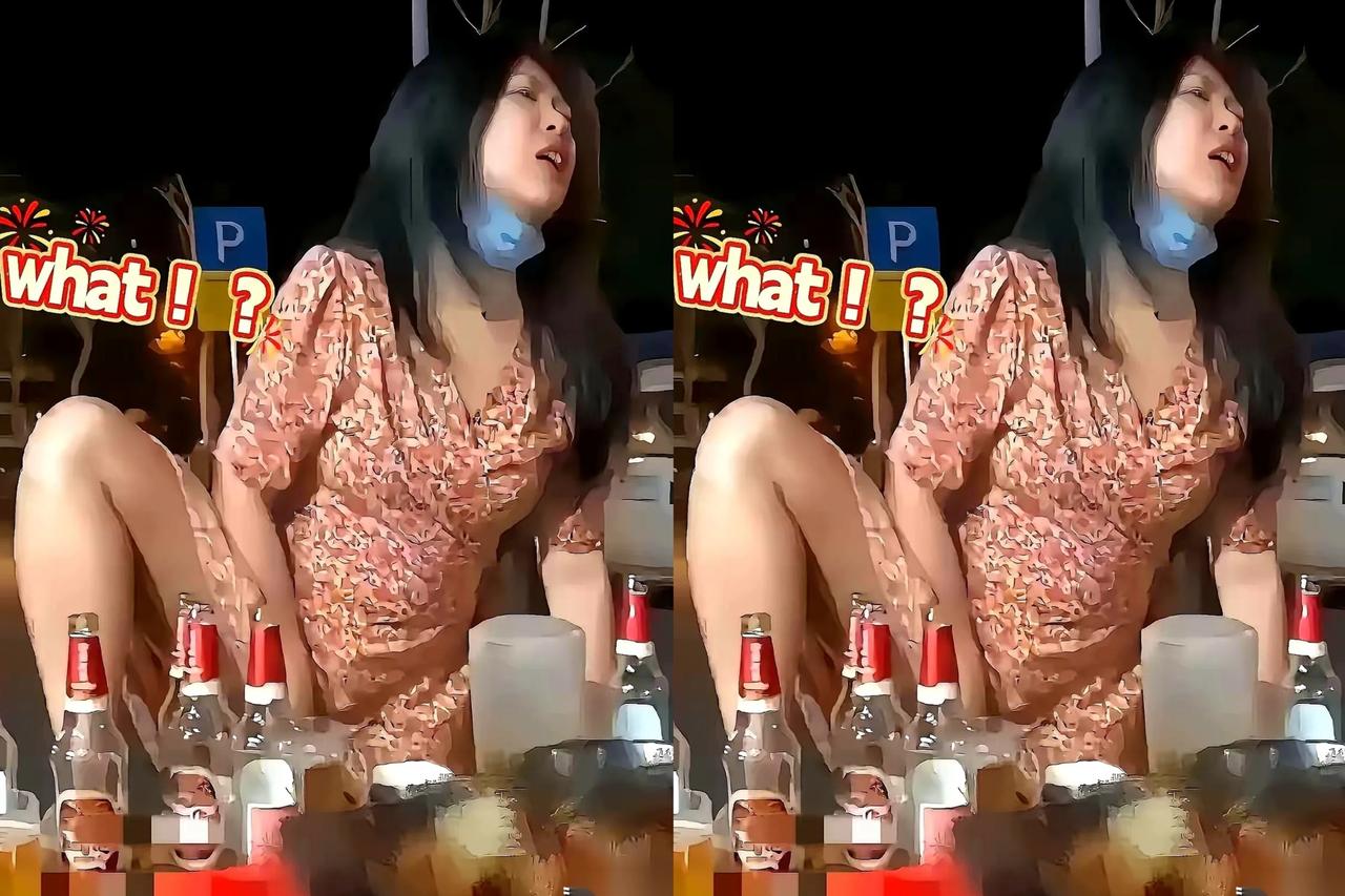你敢信？
当年酒桌上脱光衣服的女同学
现在活成了我们够不着的样子
 
十几年前那