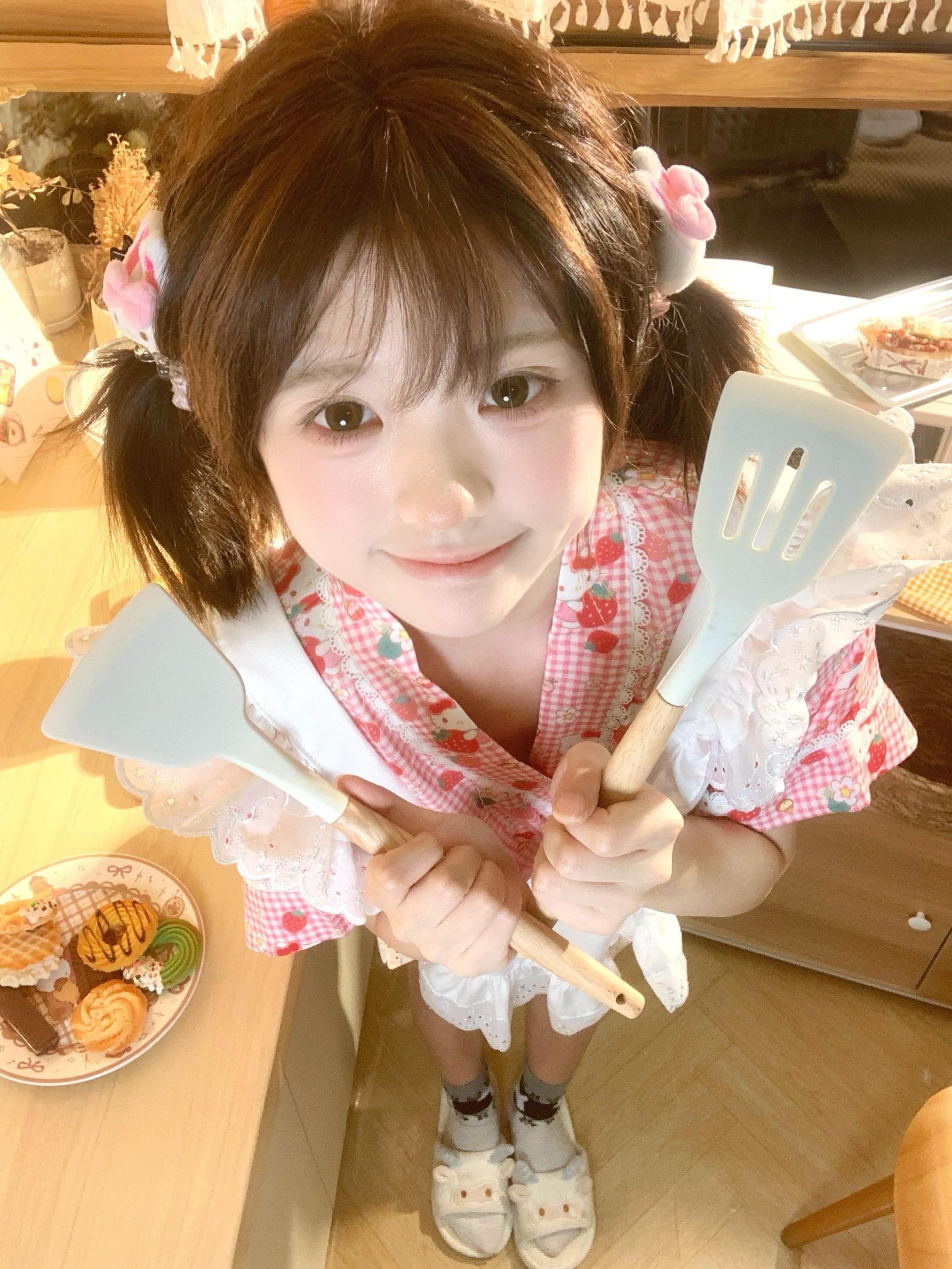 就这样看着你。