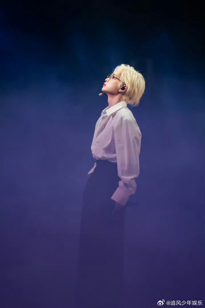 周震南南京演唱会官宣周震南南京演唱会官宣的消息真的让人满心欢喜，一直执念于现场听