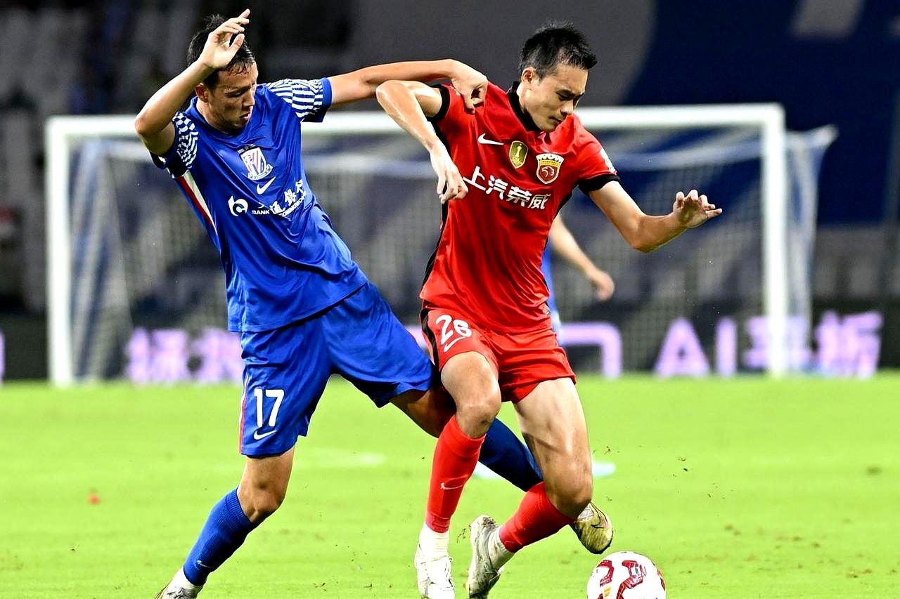 上海申花知名球迷619表示本赛季最不满意的比赛是主场输上海海港。
 

这场六分