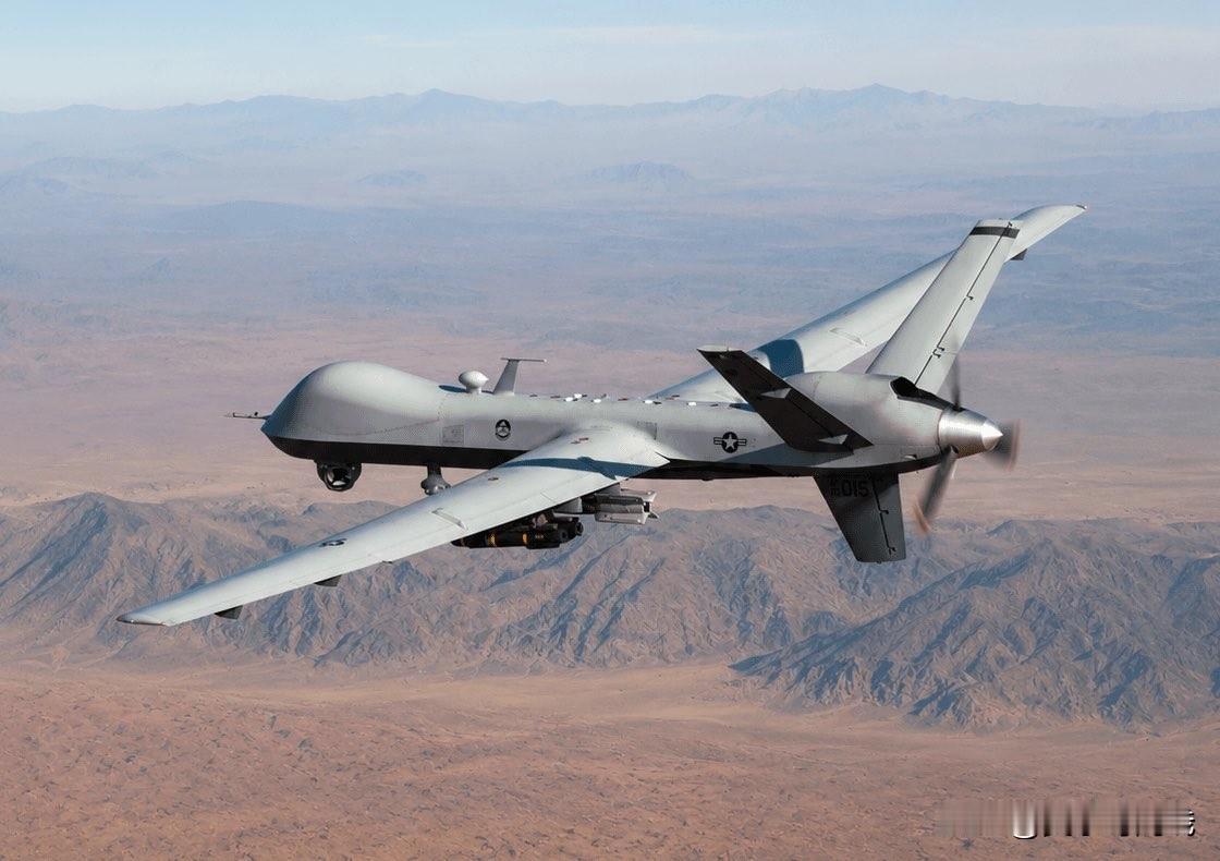 最新消息：🇮🇷🇺🇸 伊朗称其击落了又一架美国MQ-9“收割者”无人机。