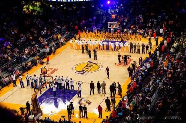 NBA最著名的三座篮球场馆，有没有你的主场？
NBA已经有了七十多年的历史，现