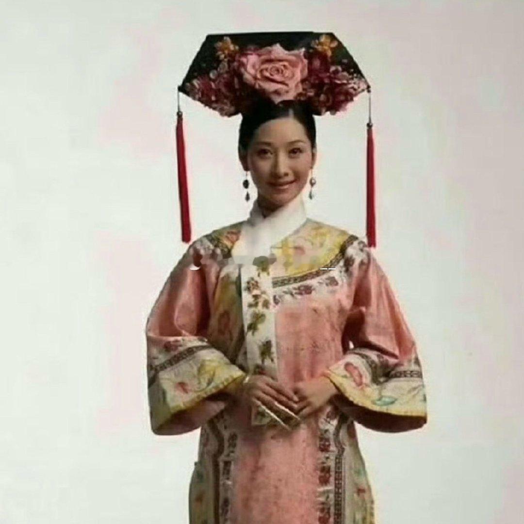 据说这是甄嬛传最初的定妆照 