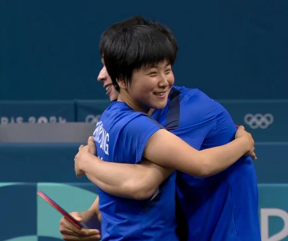 出场就淘汰张本智和和早田希娜的朝鲜选手李正植/金琴英的确是强，半决赛对香港的选手