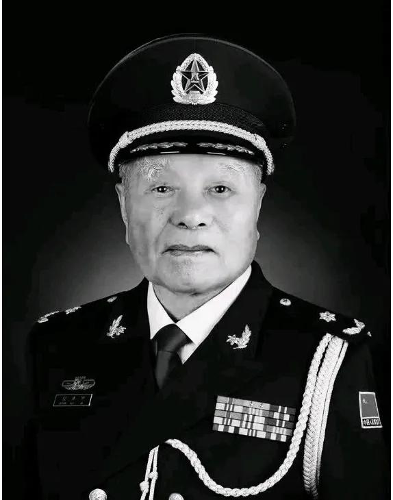 缅怀中国的核司令——程开甲。