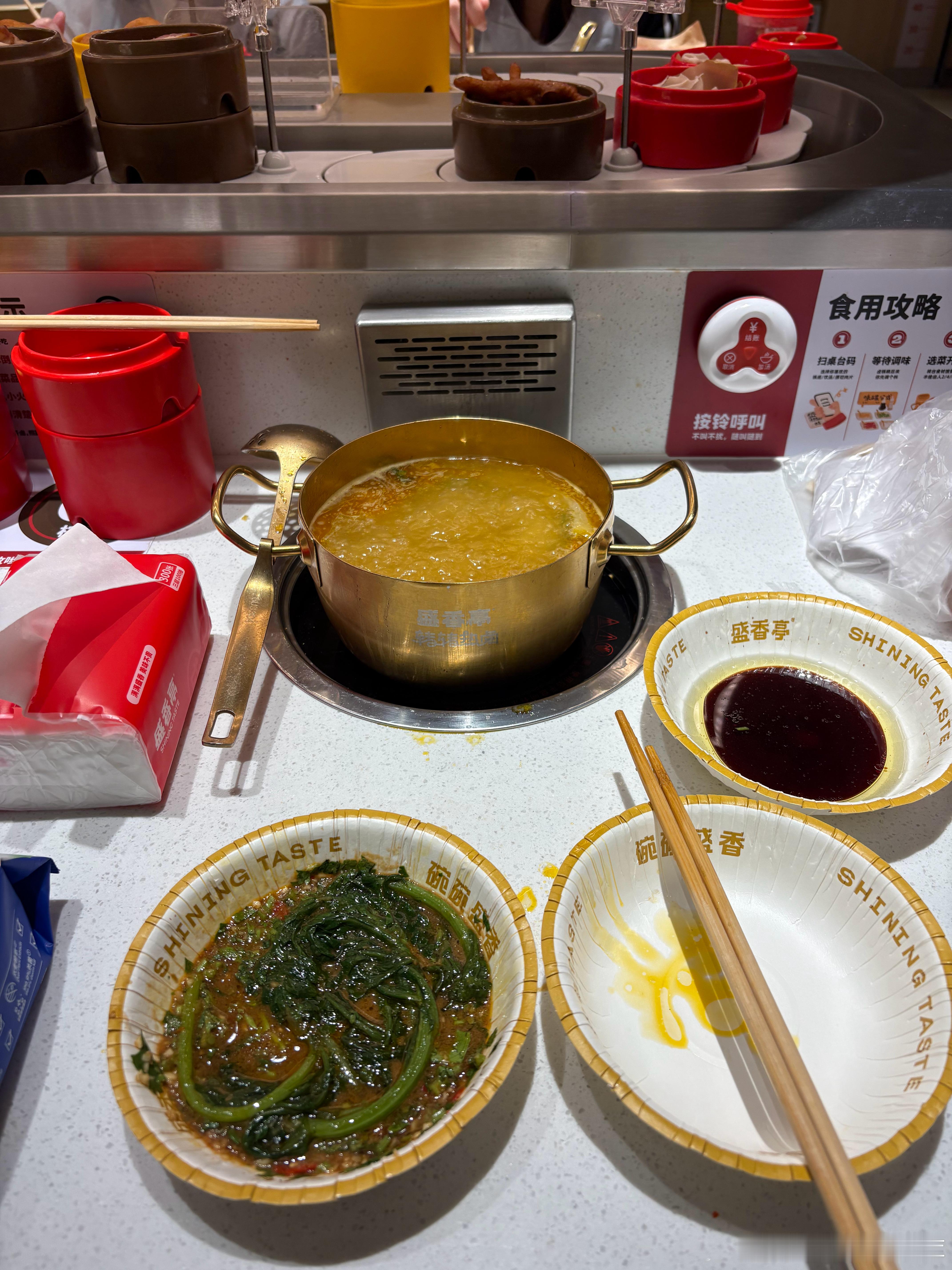 来吃顿湖南名菜——盛香亭🙉 武汉·盛香亭转转热卤(亲橙万象汇店)