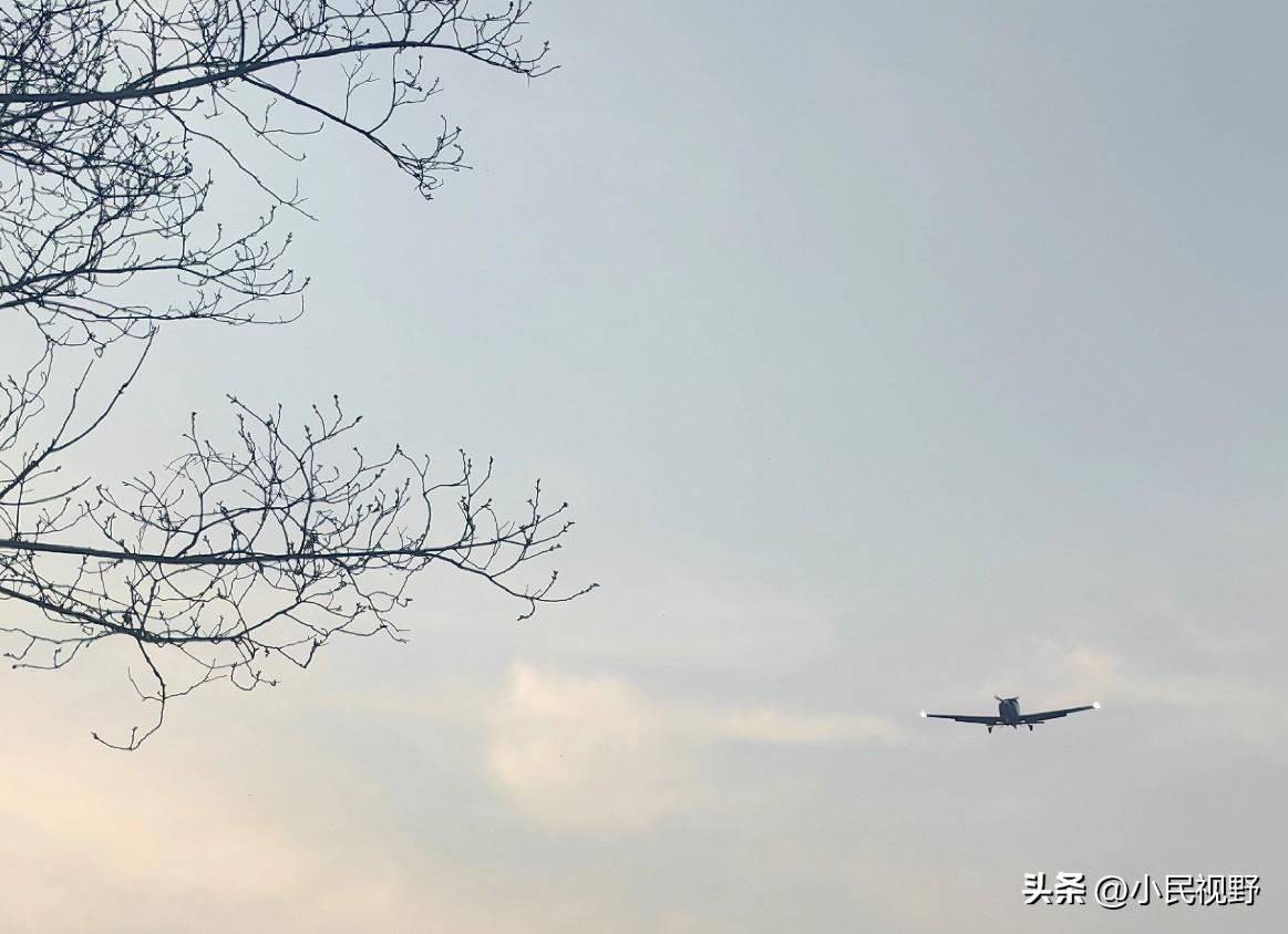 年休假调整为一次性休完，取消分段休假。例如年休假有15天的员工，需一次性休完，不