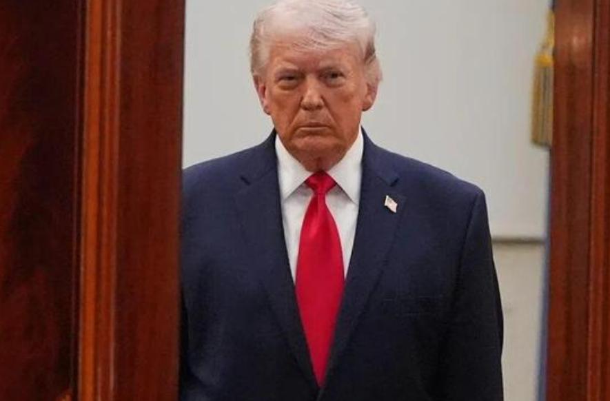 不管特朗普去世的消息是真是假，但可以肯定，他的健康状况已经出了大问题。
 
最能