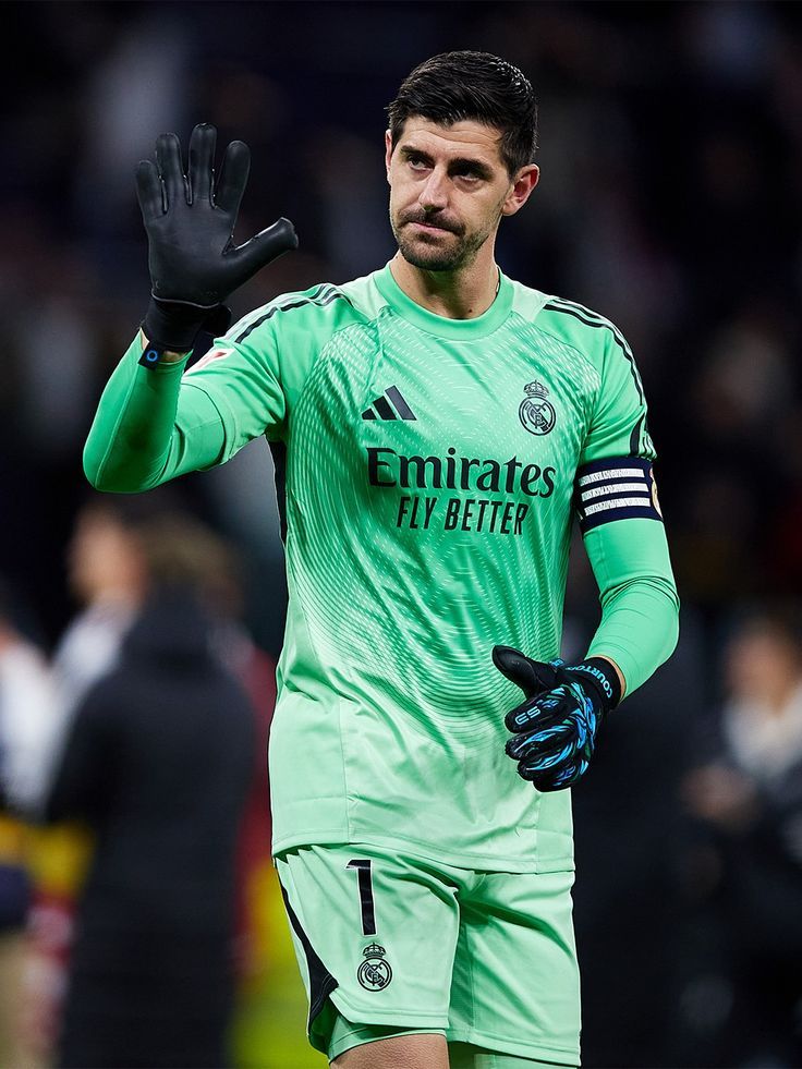 Picón：皇马开始担忧库尔图瓦离队后的未来，他们认为库尔图瓦是不可或缺的，只要