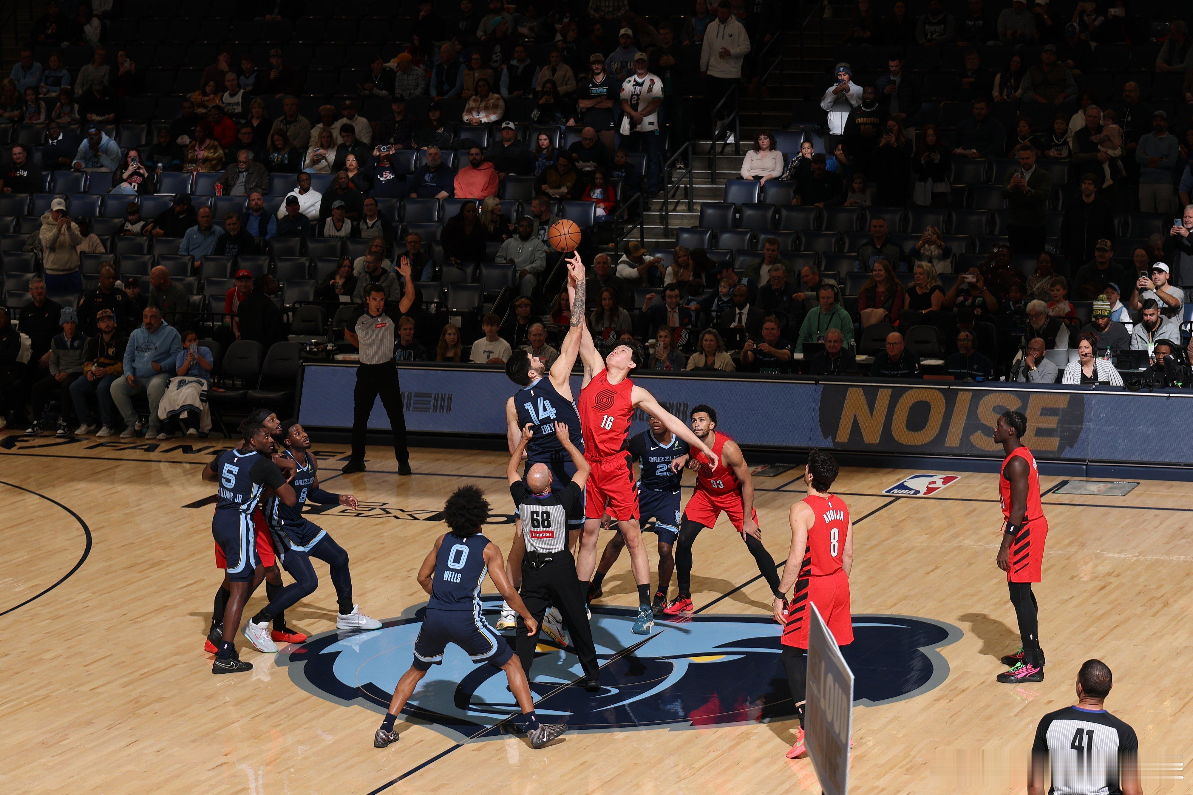 杨瀚森 斯普利特赛后说：与身材力量相似的大个子对抗，这对杨瀚森是很好的一课！杨瀚