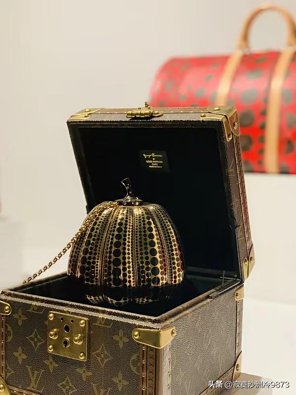 特殊情况，就得特殊对待。LV的四叶草形象本身就是窃取我们的，凭什么让它赢！
再说