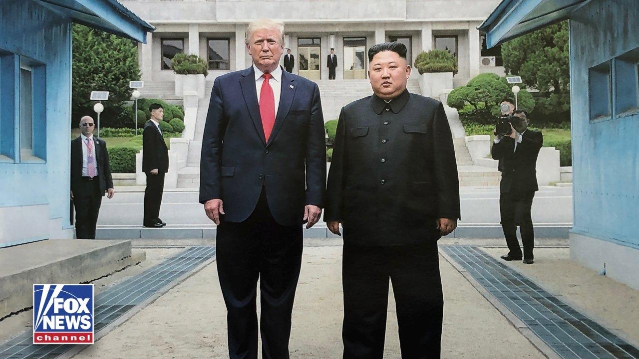 福克斯新闻今天报道：“特朗普总统下令大幅缩减美韩联合军事演习规模，称这类演习耗资