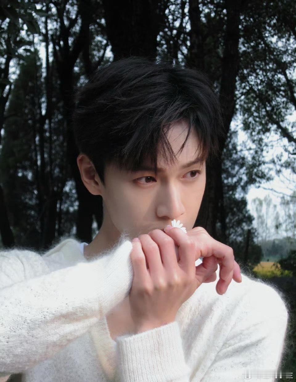 谁懂李昀锐这种干净清爽的帅 