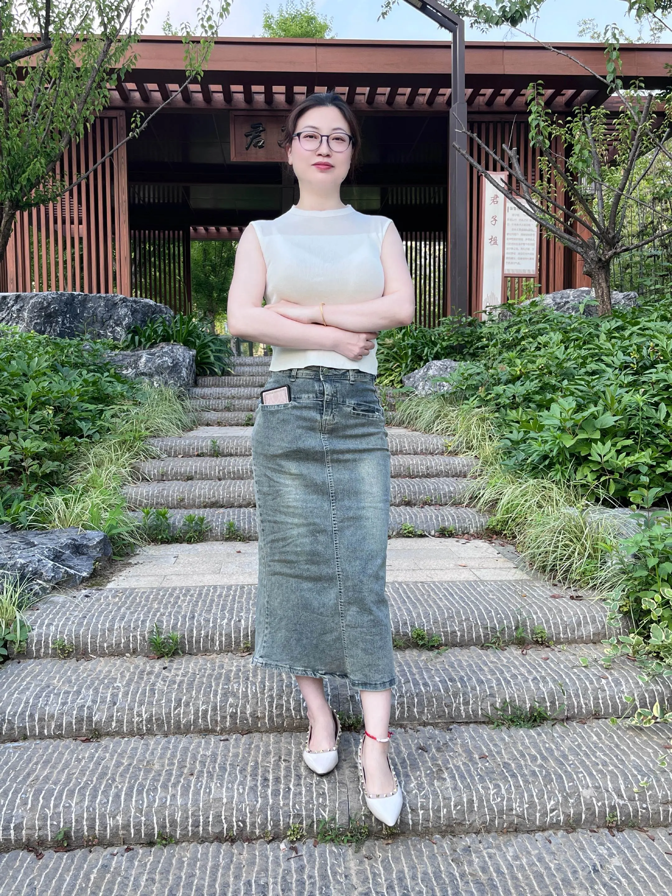 你有用，就会有人联系你，你没用就没有人在乎你，人性这东西别高估，也别试...