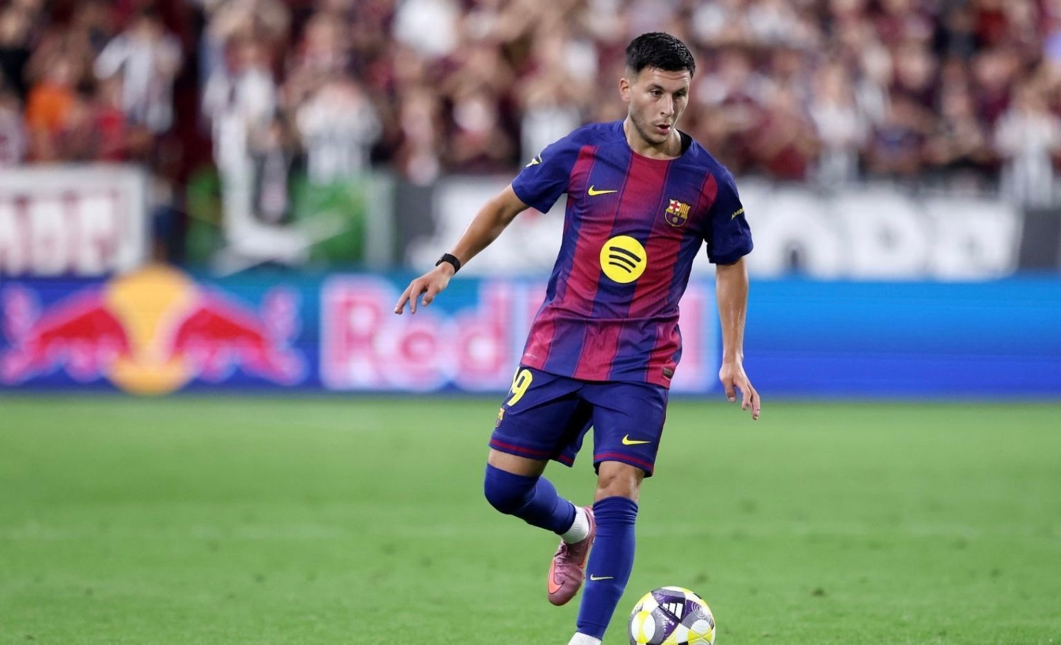 西媒《每日体育报》消息，巴萨小将巴尔德吉尽管出场时间不多，却受到来自多家俱乐部的