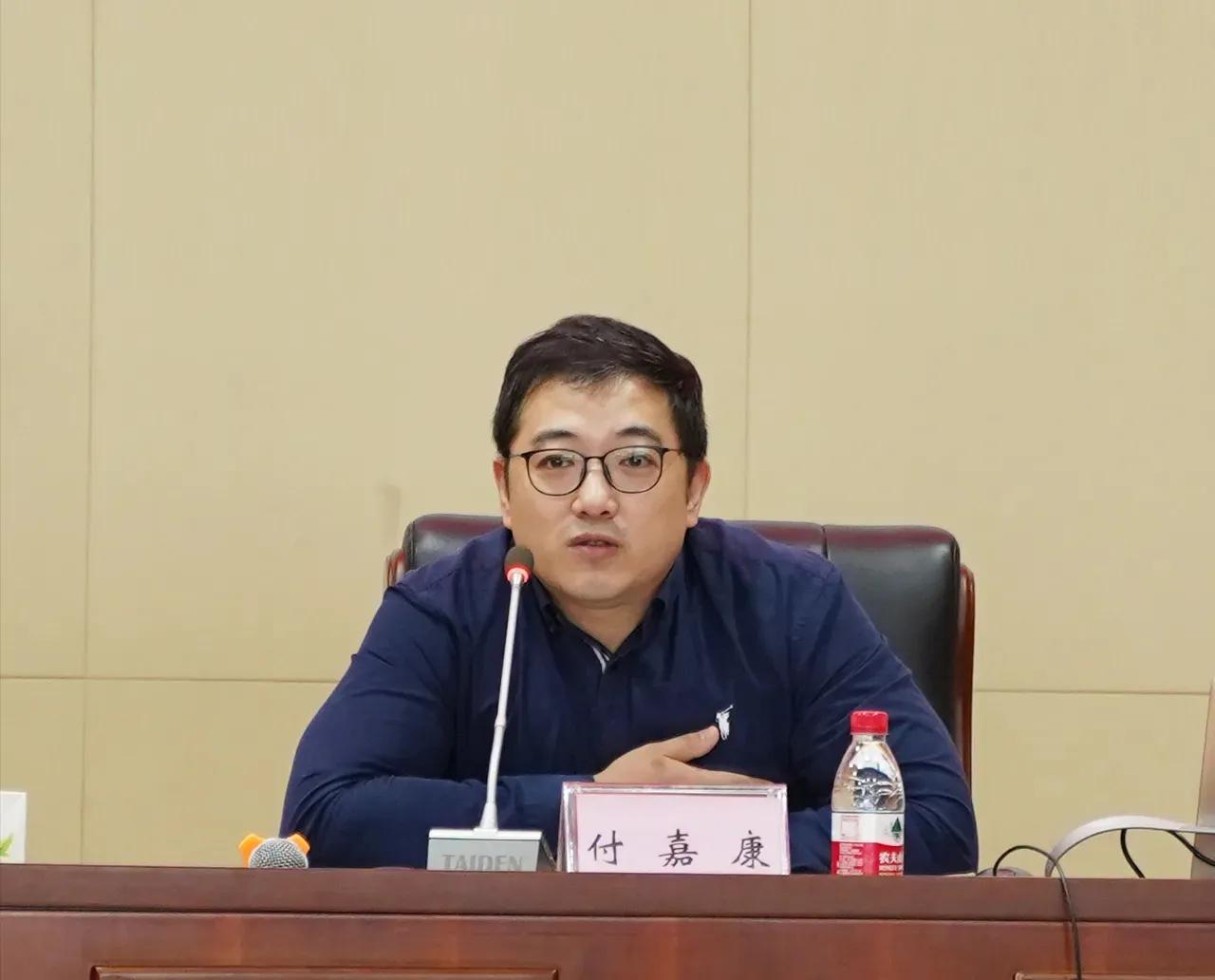 付嘉康升任重庆市南川区政府区长，全国80后正厅级地方政府主官增至11人。

据《
