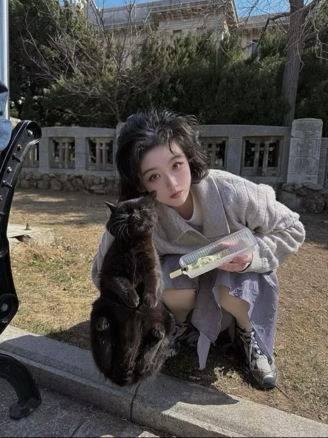 笨蛋！被我捉住了啦。    🎀