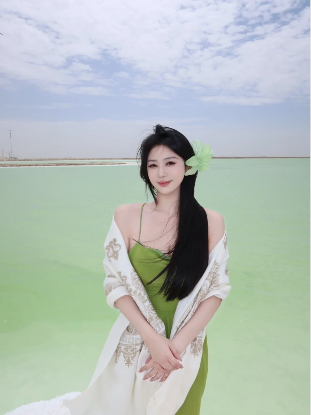 坠落人间的绿宝石 总要来一趟大西北吧 五彩斑斓的绿 察尔汗盐湖 察尔汗...