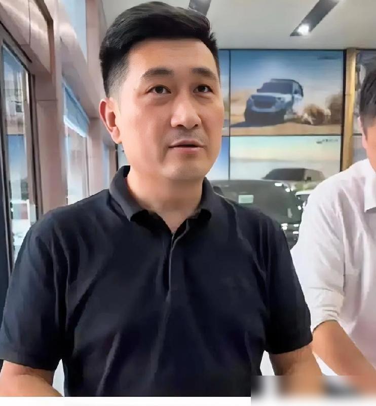 西蒙老杜，曾经临沂进口豪车风云人物，从一个小区电工短短十几年时间干到亿万富豪，年