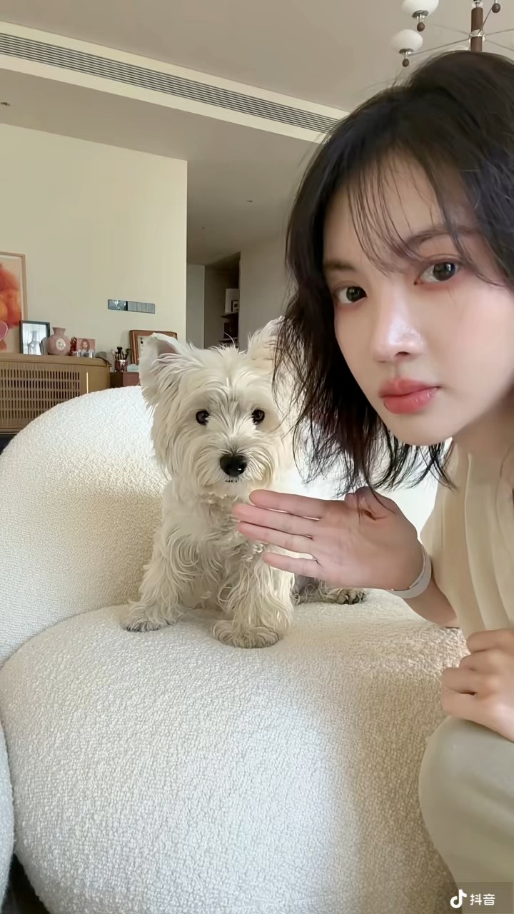 咬一口秒脆角看看啥味​​​