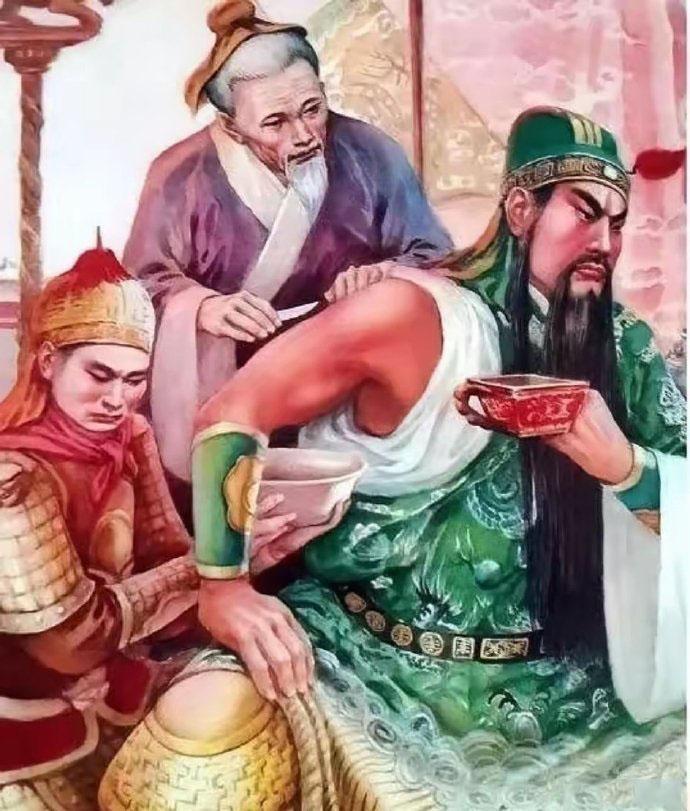 同样都是关公的刮骨疗毒，中国工笔画，端庄大气。而日本画，人物看上去个个奸邪猥琐。