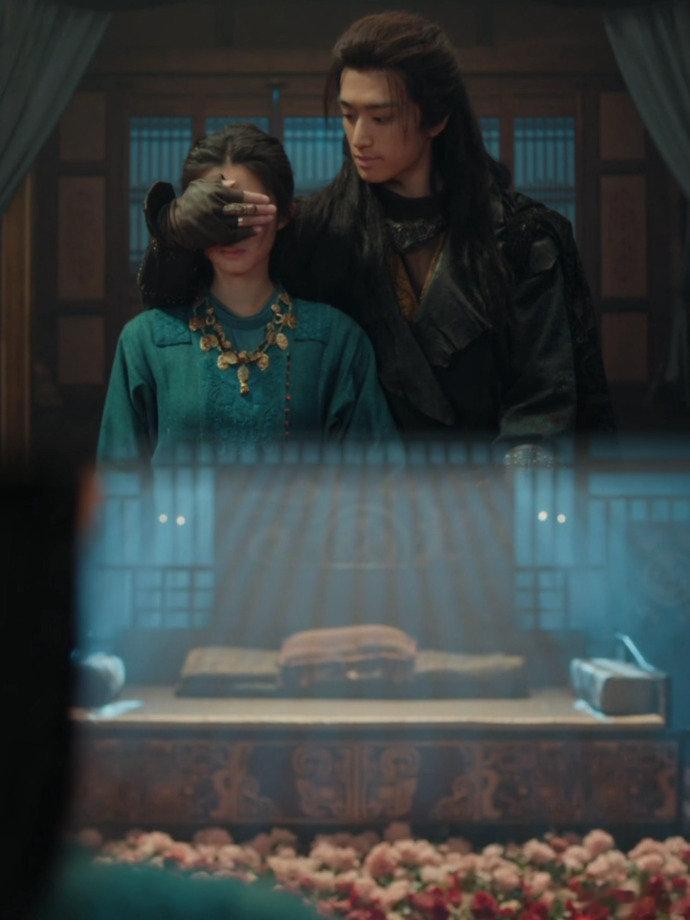 楚乔逃婚 两人再次掉进冰湖，爱恨纠缠在一起，看得人心里又闷又难受啊楚乔燕洵假结婚