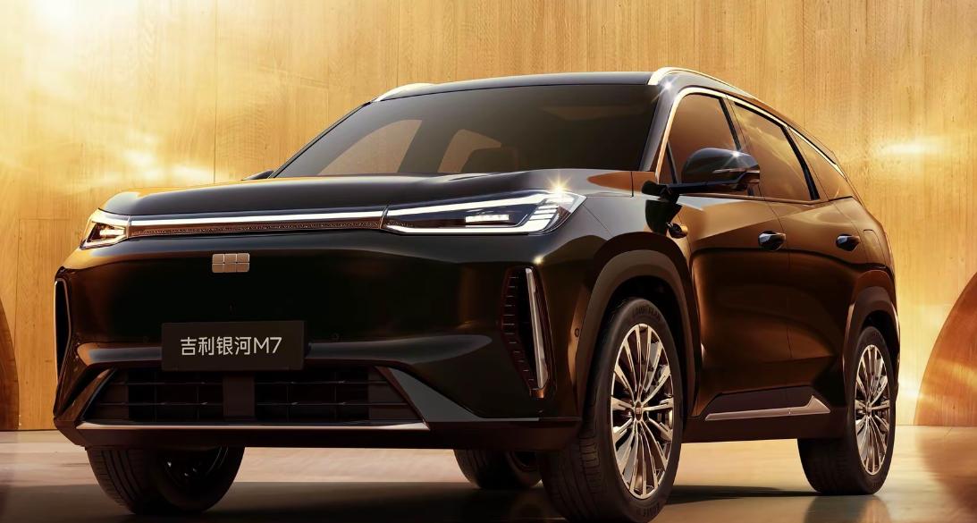 对于吉利银河M7，我最心动的是 225km 纯电续航。
在混动SUV里，这数据直
