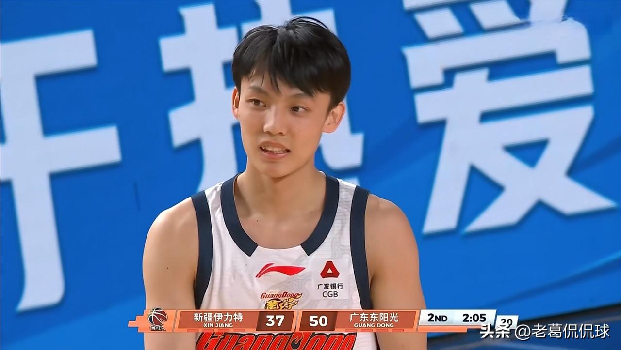 广东东阳光巨星徐杰真是大失水准！在今天广东东阳光客场挑战新疆伊犁特的比赛中，目前