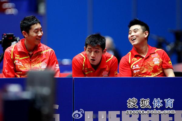 【没睡醒？】小狗怎么这么懵！ 