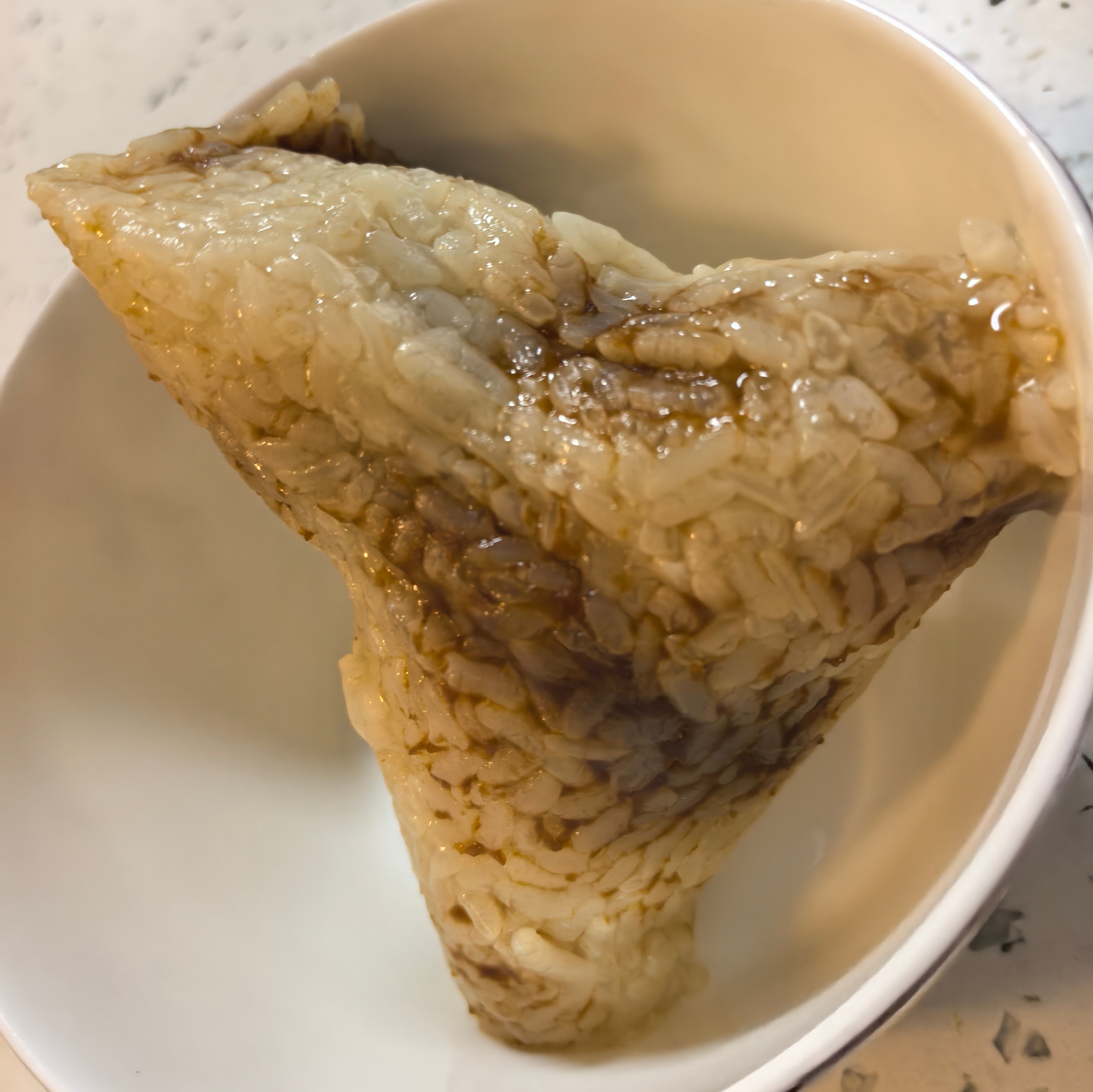 吃完这个蜜枣粽又要去忙碌了