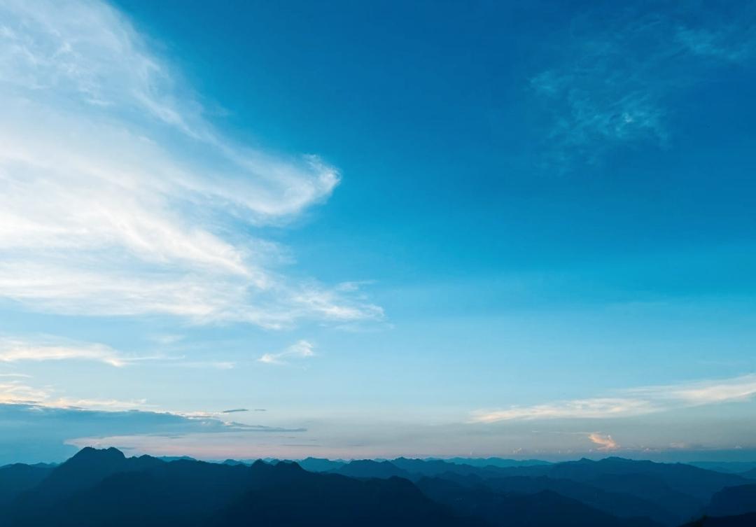 山河高陵，放空骊山，最美泾渭...

晨曦中的惬意心境，恰似风和万里，这样的日子