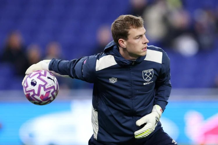 🥈 据知名西汉姆内部人士 ExWHUEmployee爆料，西汉姆目前正与热刺就