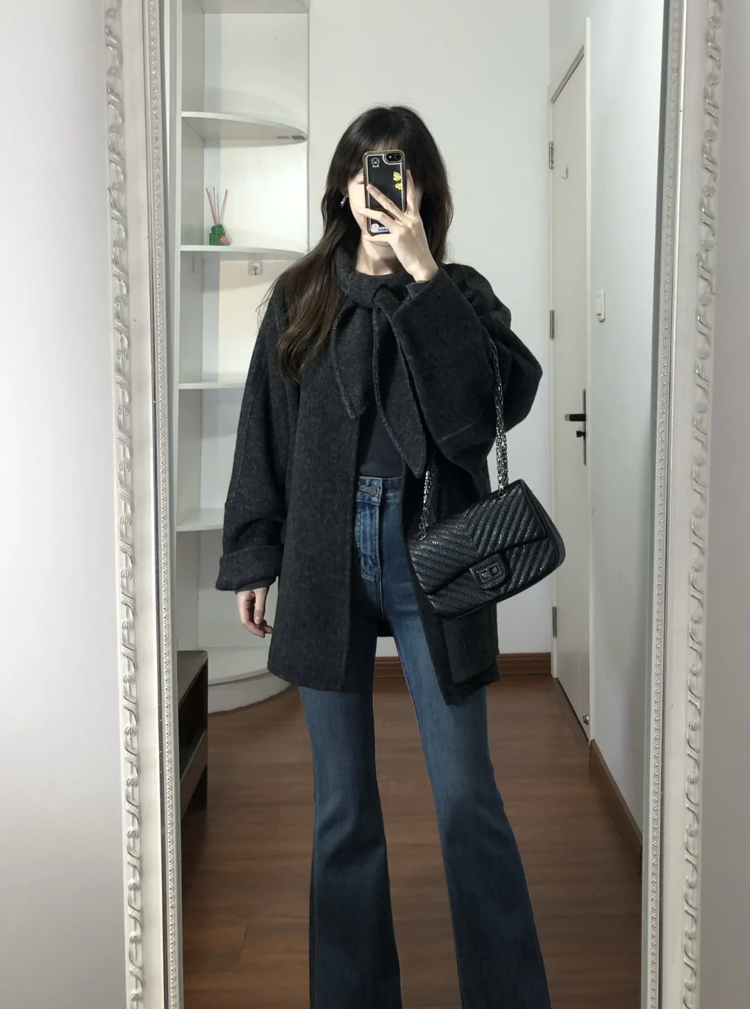 2025第二节灰黑色大衣