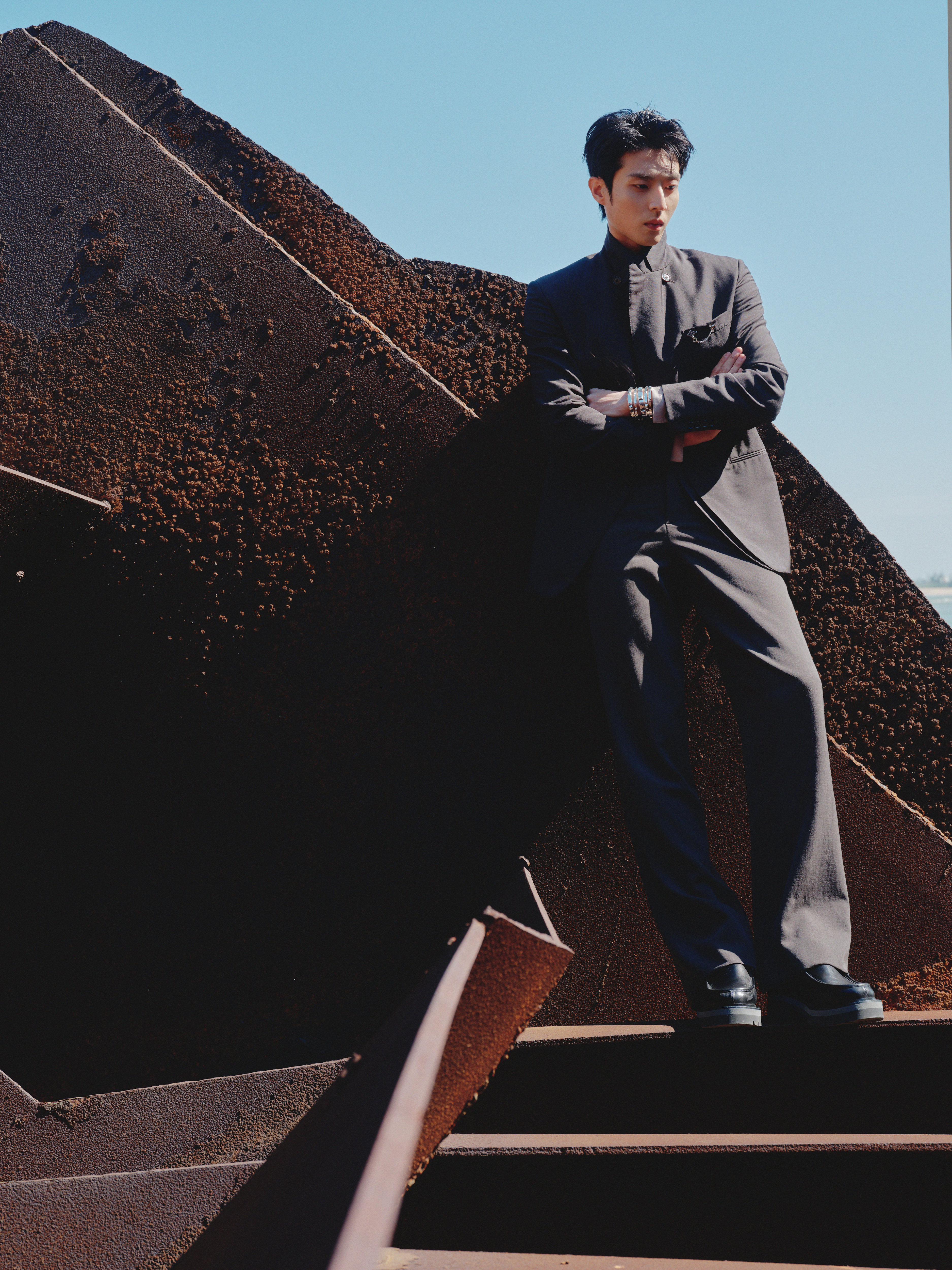 97 年的陈靖可 ，昨晚在腾讯视频星光大赏的内场造型居然拿到了 Hermes 秋