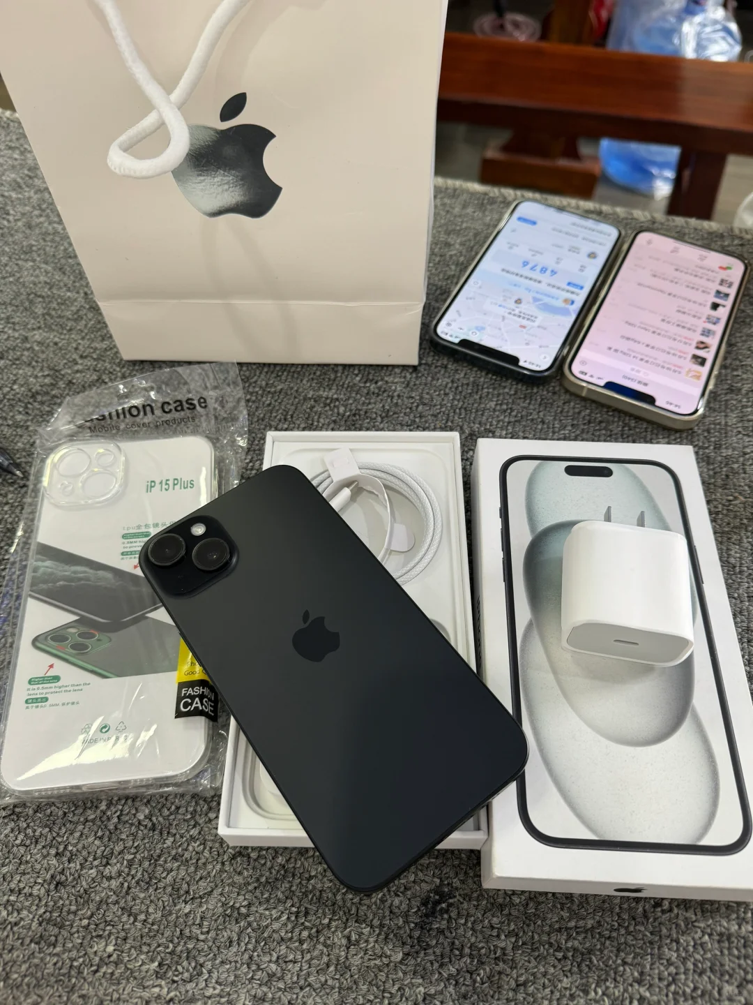 苹果15Plus 黑色128G 国航原装 成色98-99新