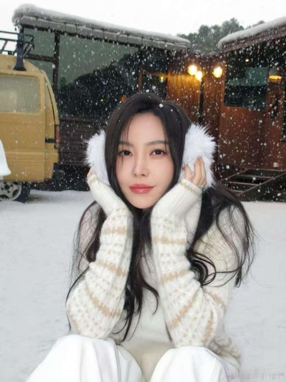 于文文新的一年开始惜命 于文文舞台晕倒后，新的一年把惜命提上日程。以前总想着成功