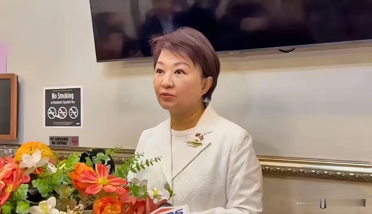 卢秀燕在美国大放厥词，不装了，这是摊牌了

       当地时间3月16日， 