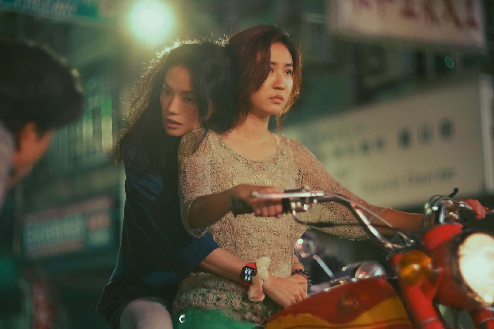 [星星][星星][星星][星星]，佳片奇遇记 看完舒淇的《女孩》，让我想起正在读