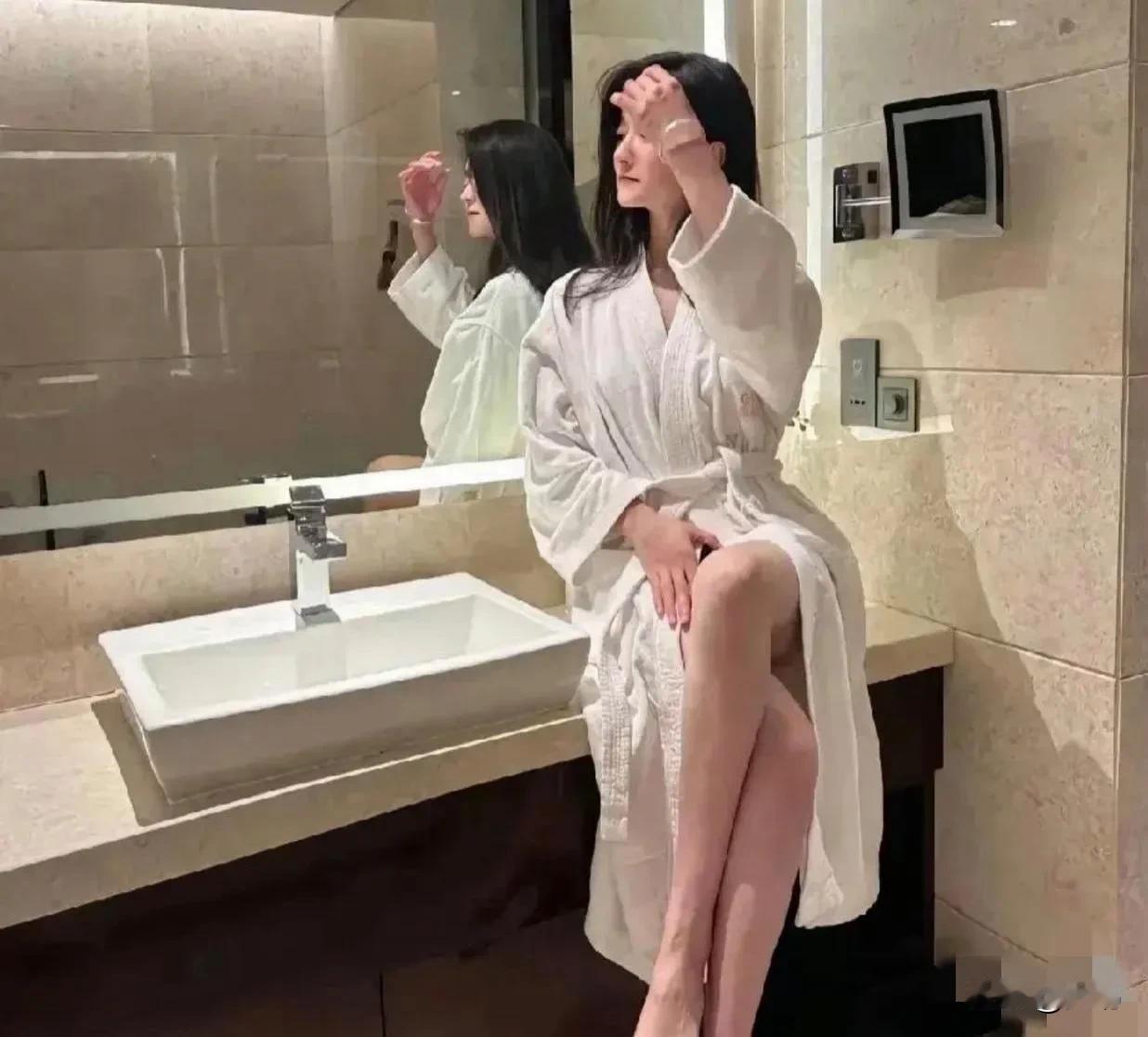 护肤，温柔唤醒肌肤，让每一天都充满活力！