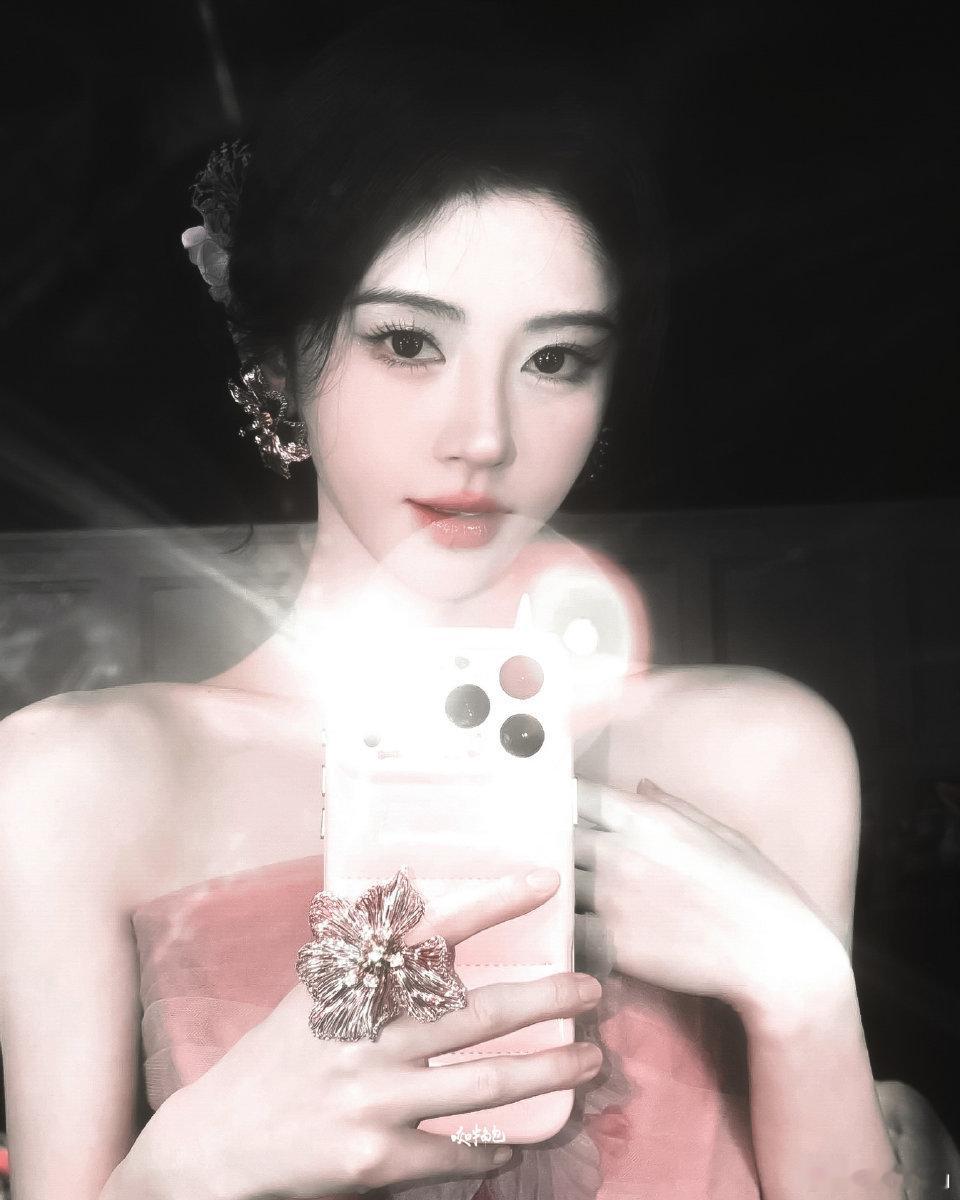 鞠婧祎来战 jjy鞠婧祎阿黛 “你会把乌云驱散的，因为你是光”  𝐘𝐨𝐮 