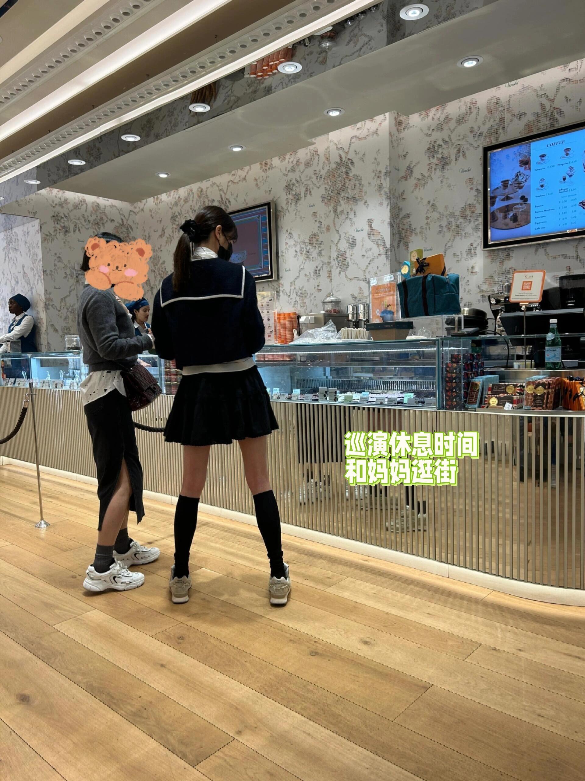 妈宝女郑妮妮 