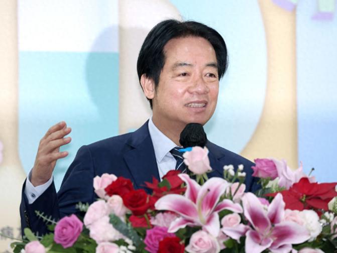 赖清德真敢出门吗？600万人要弹劾他！

台北街头，现在有点不一样了。

不是因