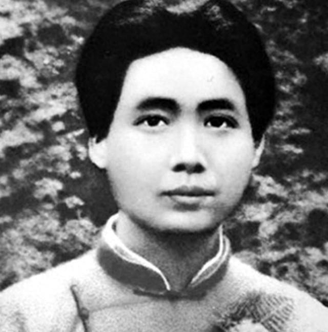 1917年毛主席拜访寺庙，老方丈留下的两个预言多年后竟奇迹般实现，这其中有何缘由