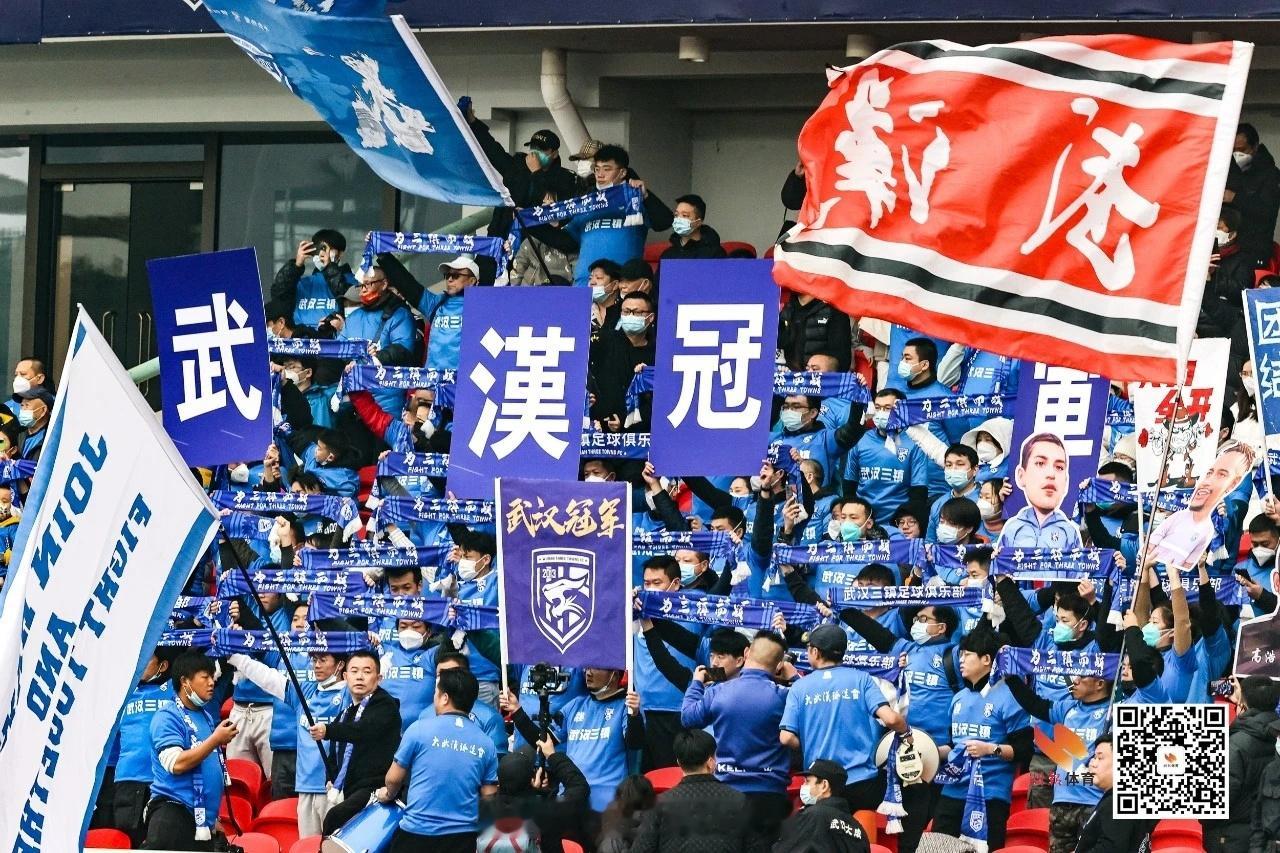 英雄武汉，冠军三镇！冠军终归武汉！🏆🏆🏆武汉三镇武汉三镇夺得中超冠军武汉三