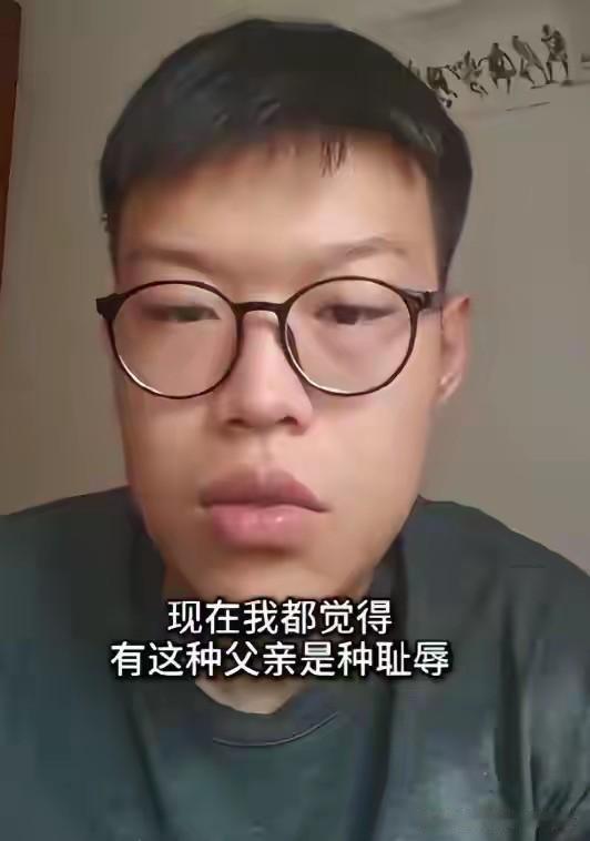 小姜的做法受到了网友的普遍诟病，大部分人都谴责他忘恩负义！

要我说，即使老姜不