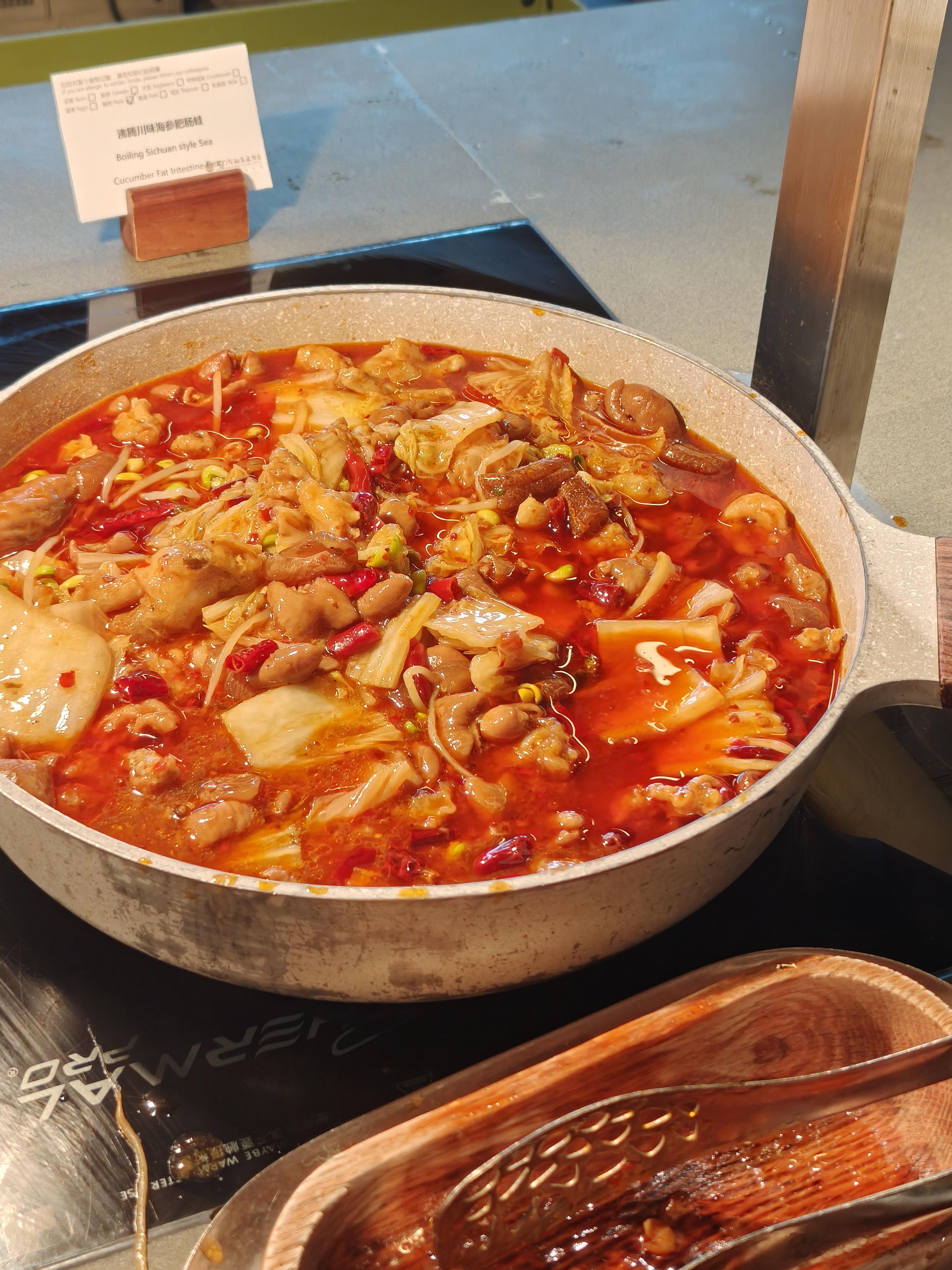 今晚的饭菜很合胃口吃得饱饱的，你吃晚饭了吗？ 