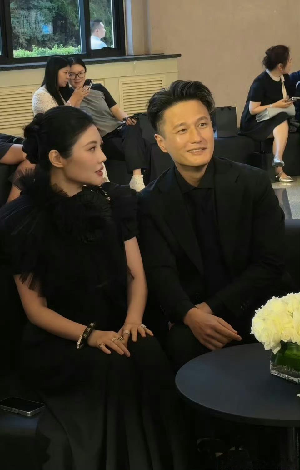 徐冬冬回应是不是爱尹子维的钱 看到咱们的徐冬冬回应是不是爱尹子维的钱，真的是觉得