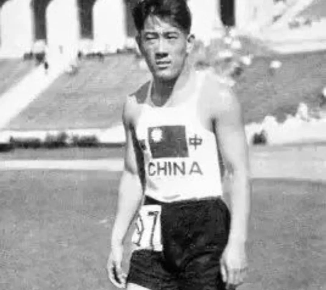 从“一个人的奥林匹克”默默走来，中国体育健儿让我们看到了中国体育的强大，看到了奥