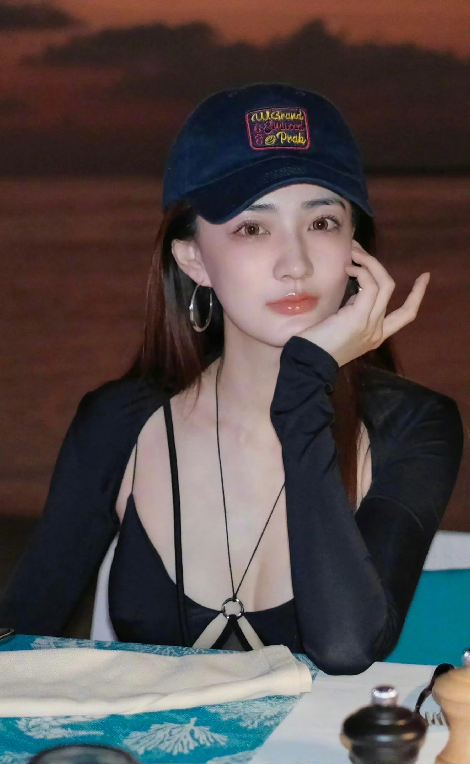 徐璐。