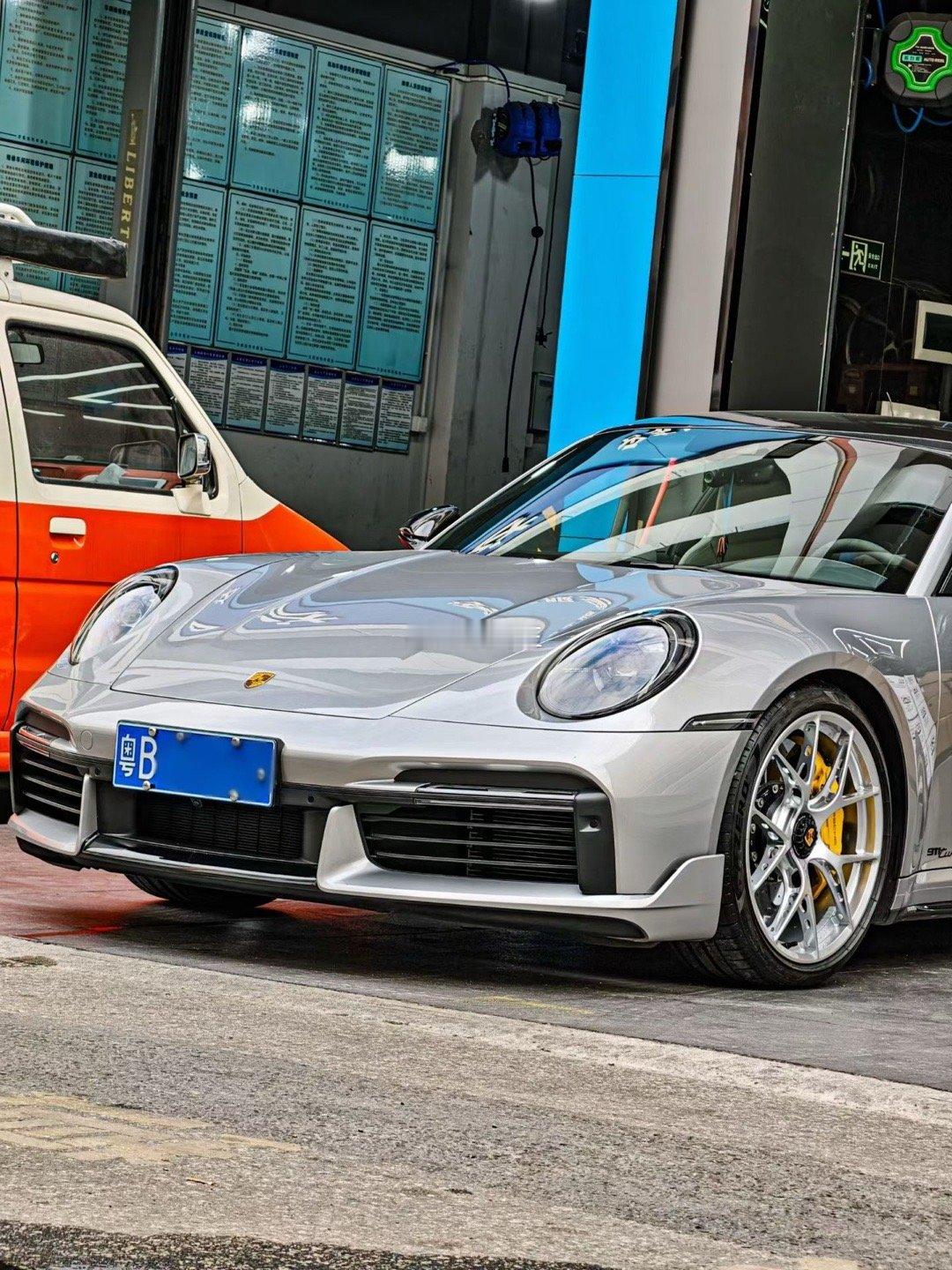 感谢VIP大哥 完工案例供参考保时捷 911 992 Turbo S 单孔BBS